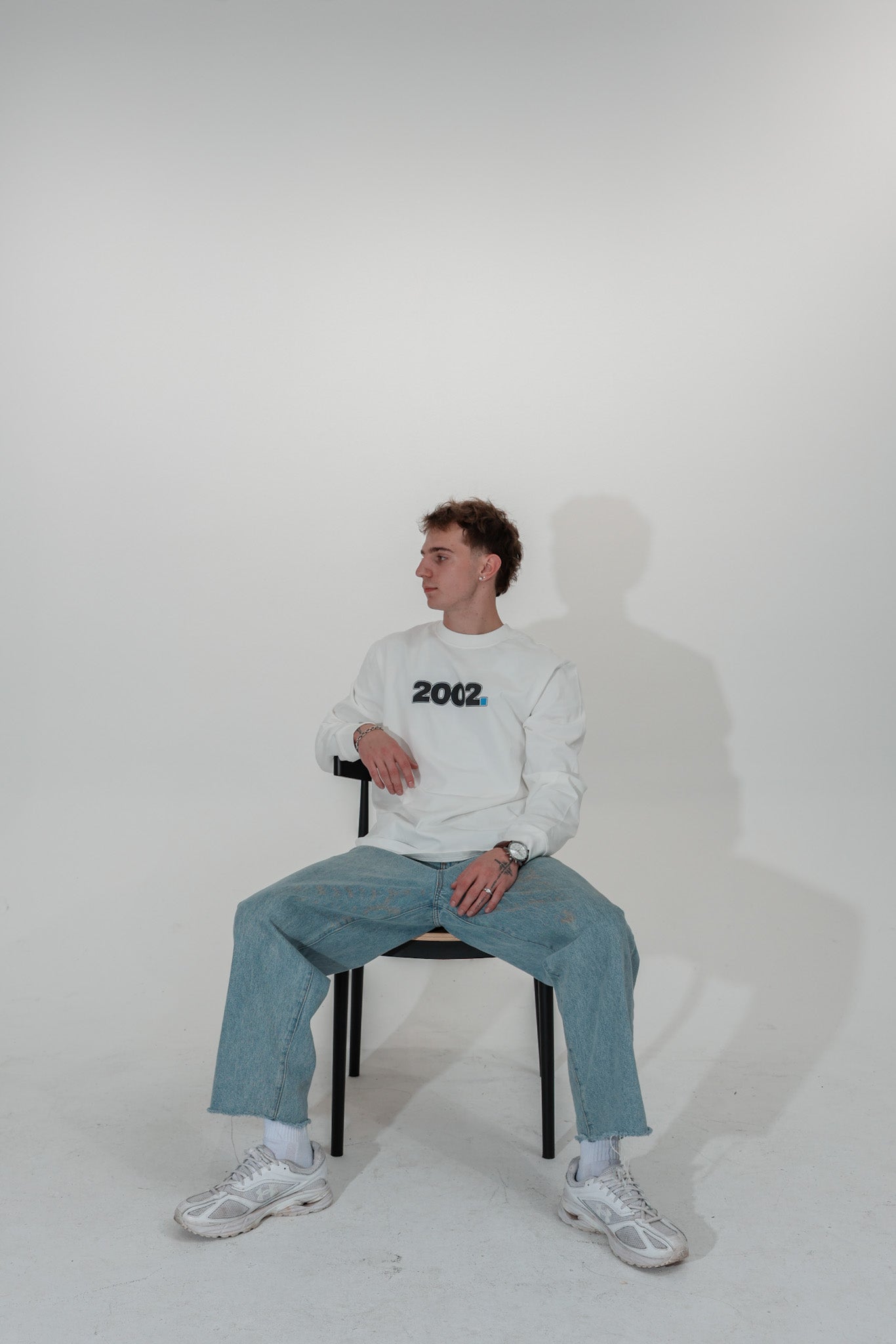 2002. Long Sleeve Tee